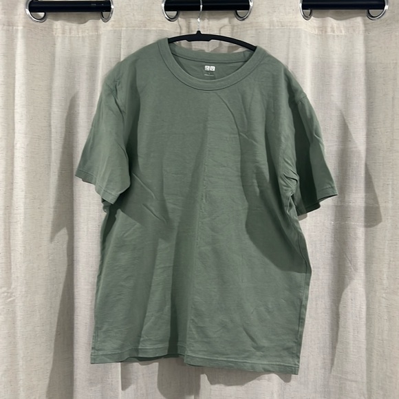 Uniqlo Large t-shirt green - Picture 1 of 2